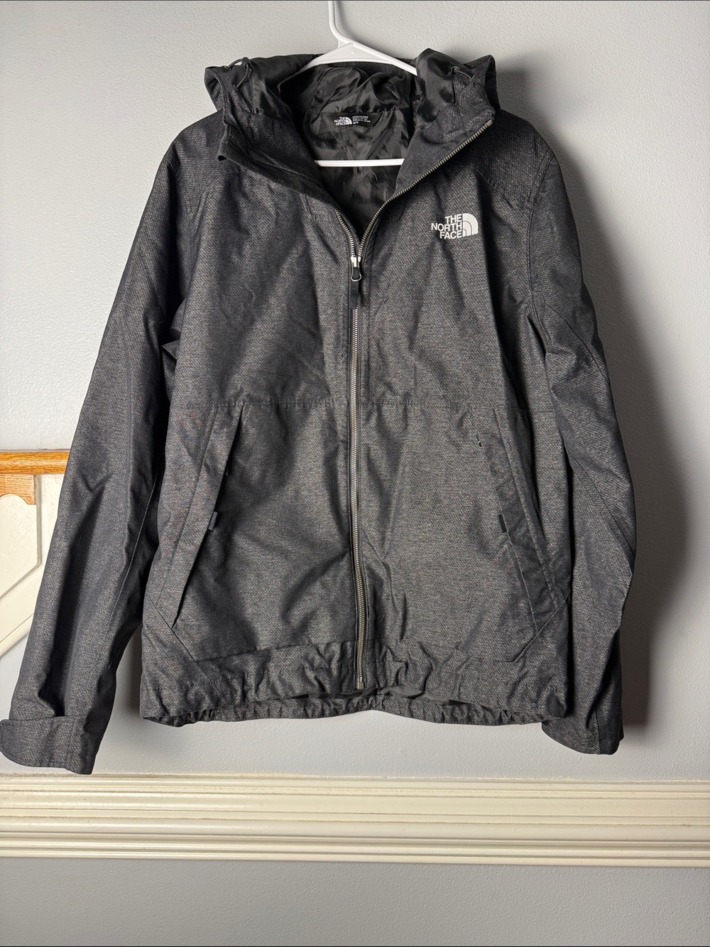 The North Face Men's Hooded Rain Jacket - Charcoal Millerton